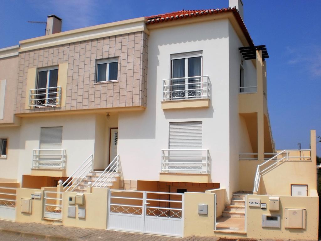 Surf Peniche - Ocean View Exterior foto